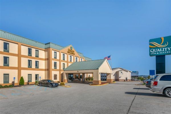 Quality Inn & Suites Jefferson City - Jefferson City