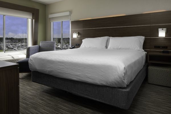 Holiday Inn Express & Suites N. Myrtle Beach-little River By Ihg - Sunset Beach, NC