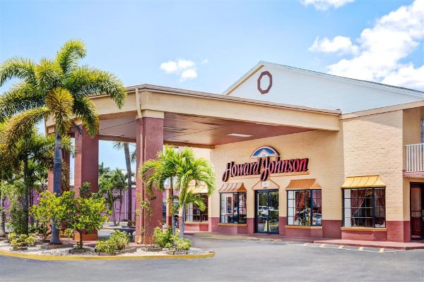 Howard Johnson By Wyndham Ft. Myers Fl - Cape Coral, FL