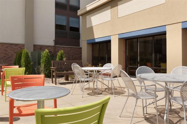 Hampton Inn Appleton (Fox River Mall Area) - 애플턴