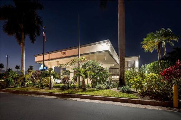 Days Inn By Wyndham Florida City - Homestead, FL