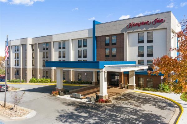 Hampton Inn Winchester N/conference Center - Winchester, VA