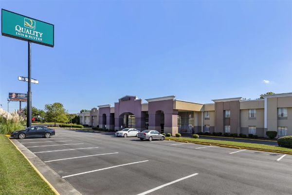 Quality Inn & Suites - Greensboro-high Point - High Point, NC