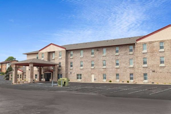 Ramada By Wyndham Sellersburg/louisville North - New Albany, IN
