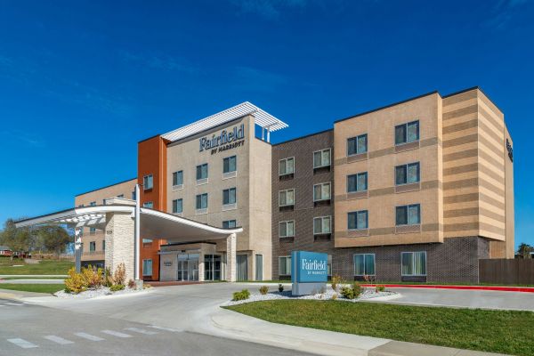 Fairfield By Marriott Inn And Suites Kansas City At The Legends - Kansas City, KS