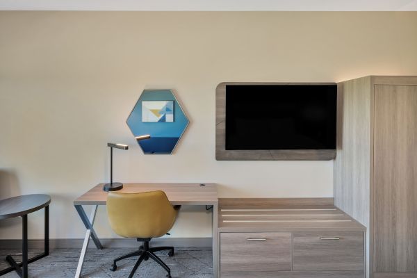 Holiday Inn Express & Suites Fort Walton Beach - Eglin Area By Ihg - Fort Walton Beach, FL