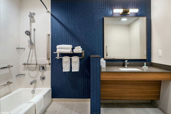 Fairfield By Marriott Inn And Suites Hanford - Lemoore, CA