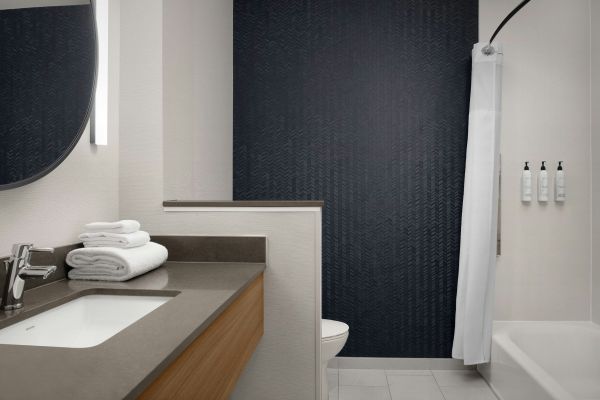 Fairfield By Marriott Inn And Suites Portland Newberg - Newberg, OR