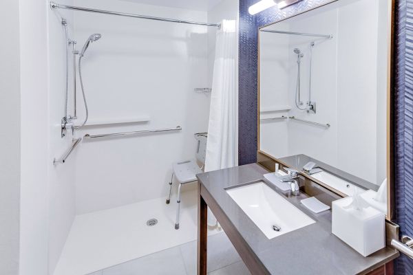 Fairfield Inn And Suites By Marriott Youngstown Austintown - Warren, OH