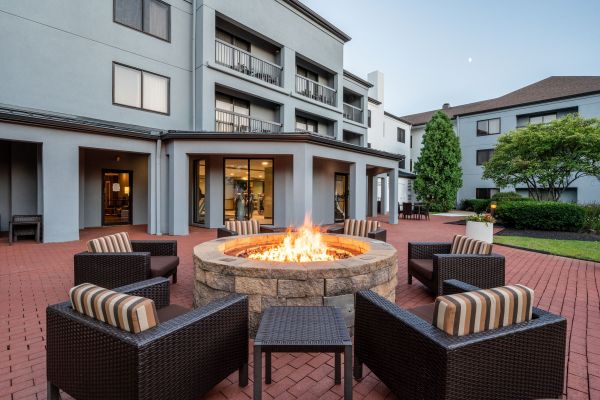 Courtyard By Marriott Columbus Airport - Columbus, OH