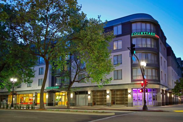 Courtyard By Marriott Oakland Downtown - 오클랜드
