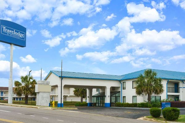 Travelodge By Wyndham Montgomery East - Montgomery, AL