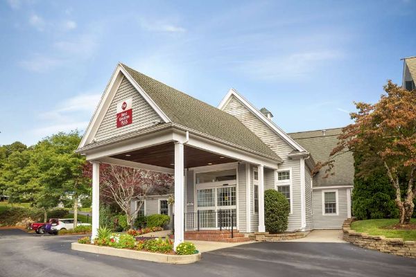 Best Western Plus Cold Spring - Marshfield, MA