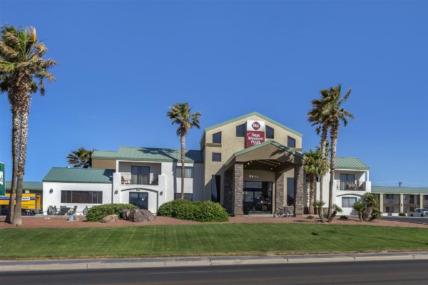 Best Western Plus King's Inn & Suites - Kingman, AZ