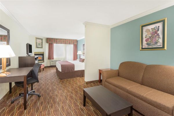 Baymont By Wyndham Helen - Helen, GA
