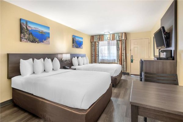 Quality Inn Klamath Falls - Crater Lake Gateway - Klamath Falls, OR