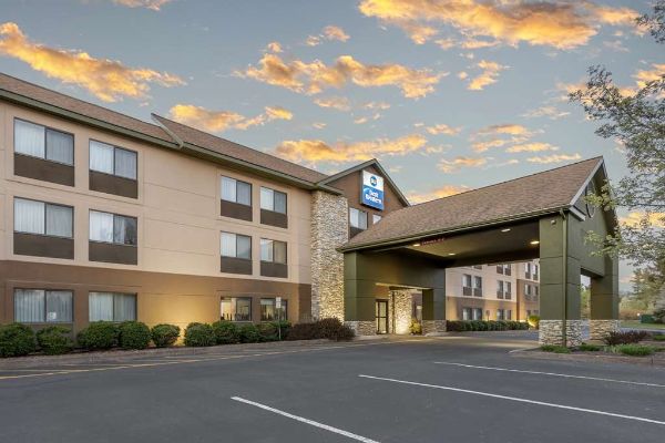 Best Western Inn At Blakeslee-pocono - Lake Harmony, PA