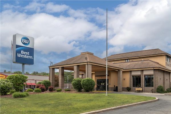Best Western Ambassador Inn & Suites - Wisconsin Dells, WI
