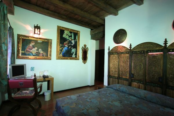 Castello Di Pavone - Ivrea