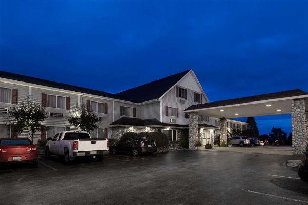 Super 8 By Wyndham St. Ignace - St. Ignace, MI