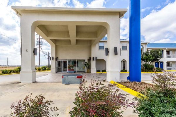 Motel 6 Seguin Tx - New Braunfels, TX