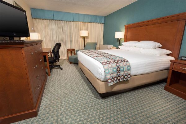 Pear Tree Inn St Louis Near Union Station - St. Louis