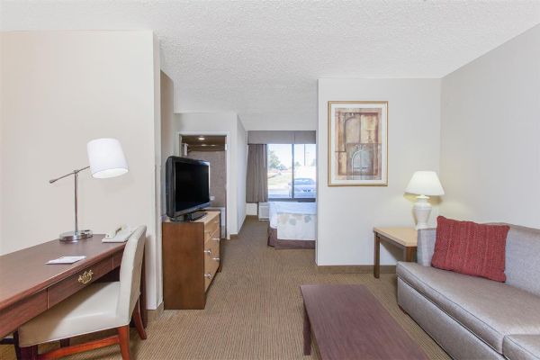 Hawthorn Suites By Wyndham Midwest City Tinker Afb - Midwest City, OK