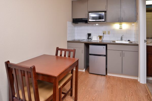 Americas Best Value Inn & Suites St. Clairsville Wheeling - Wheeling