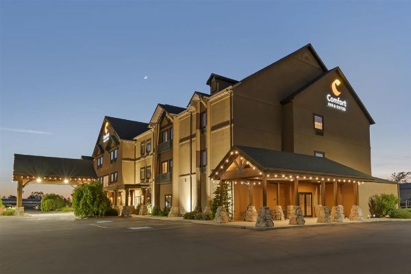 Comfort Inn & Suites Macon - Macon, MO