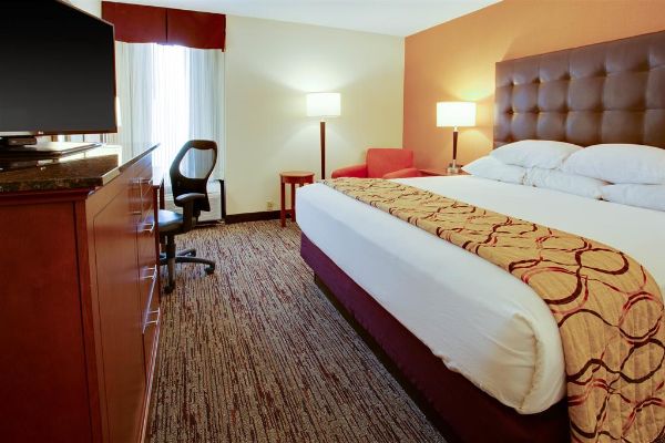 Drury Inn And Suites Terre Haute - Terre Haute, IN