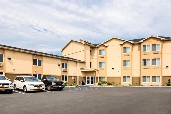 Quality Inn & Suites Glenmont - Albany South - Albany, NY