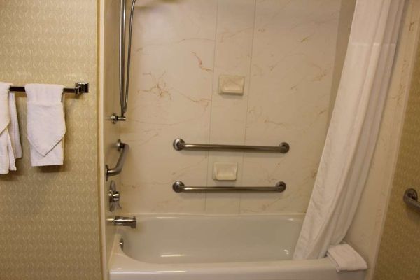 Hampton Inn Mchenry - Crystal Lake, IL