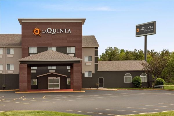 La Quinta Inn & Suites By Wyndham Peru Starved Rock St Park - Illinois