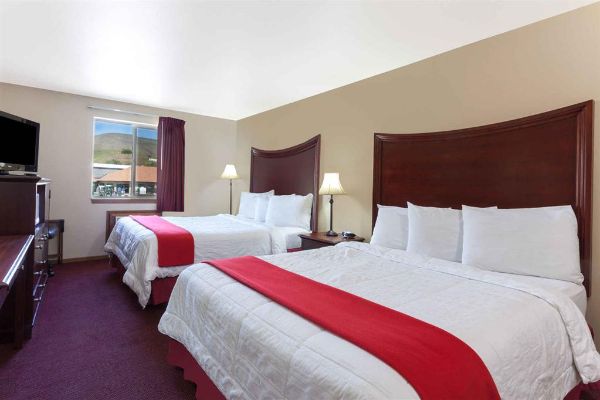 Super 8 By Wyndham Lewiston - Lewiston, ID