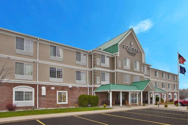 Country Inn And Suites - Big Rapids, MI