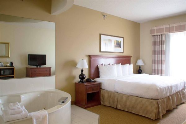 Country Inn & Suites By Radisson Mankato Hotel And Conference Center Mn - Mankato, MN