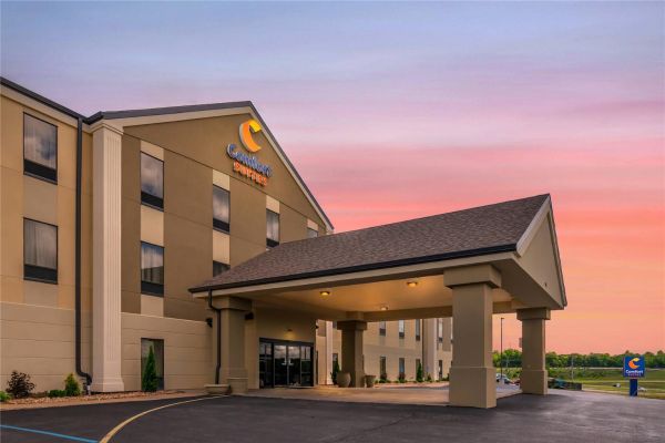 Comfort Suites Jefferson City - Jefferson City, MO