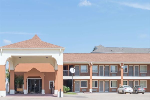 Days Inn By Wyndham Sulphur La - 레이크찰스