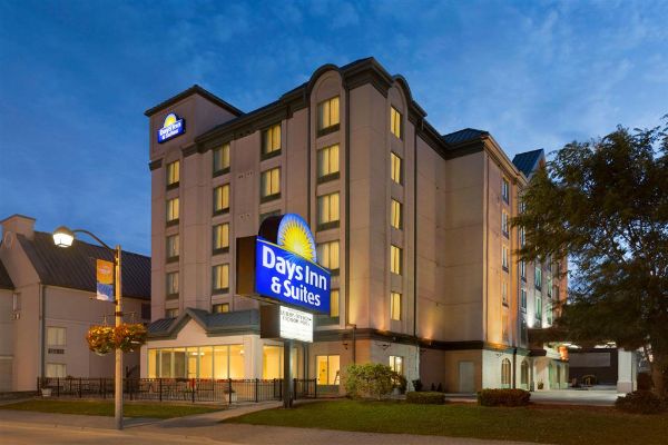 Days Inn By Wyndham Niagara Falls Centre St. By The Falls - 尼亞加拉瀑布城