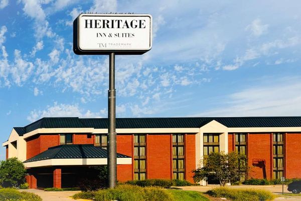 Trademark By Wyndham Heritage Inn & Suites St. Louis/fenton - Chesterfield, MO