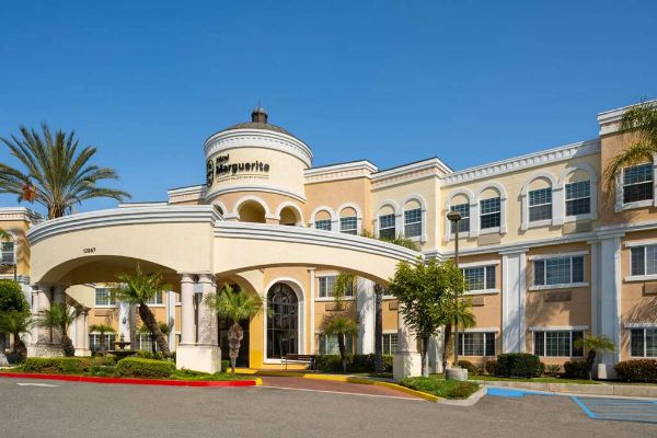 Trademark Collection Hotel Marguerite Anaheim/garden Grove - Garden Grove, CA