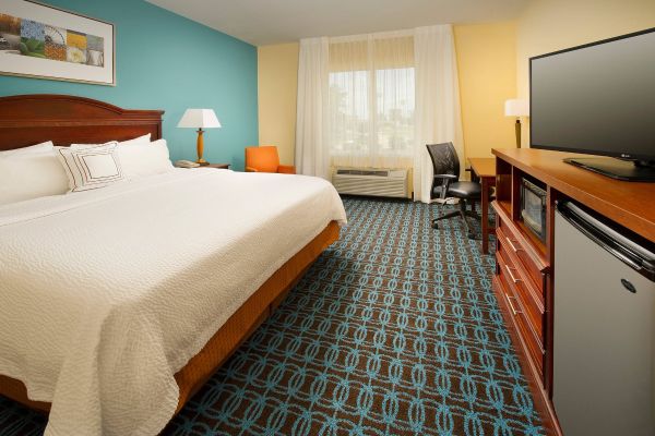 Fairfield Inn And Suites By Marriott Marshall - Marshall, TX