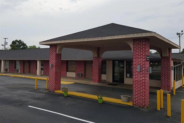 Travelodge By Wyndham Jackson I-40 Exit 82 - Jackson, TN