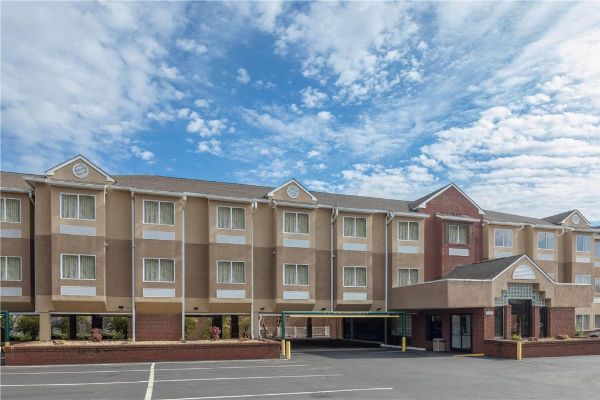 Microtel Inn & Suites By Wyndham Cornelius/lake Norman - Mooresville, NC