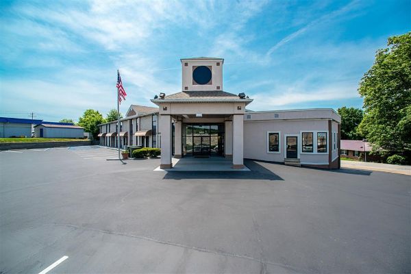 Quality Inn Pacific Near Six Flags St. Louis - Eureka