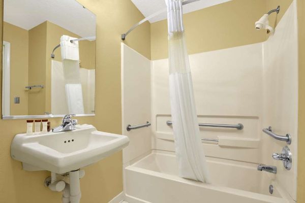 Ramada Limited Columbia - Lexington, SC