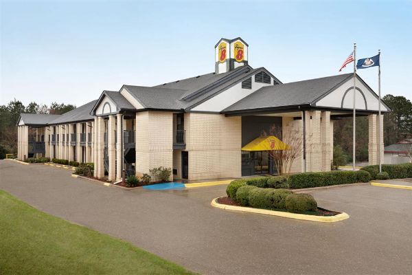 Super 8 By Wyndham Ruston - Ruston