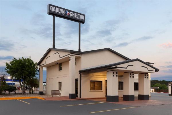 Super 8 By Wyndham Temple S. General Bruce - Temple, TX