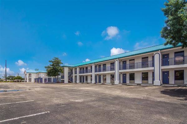 Motel 6 Pensacola-nas - Florida