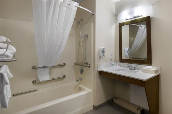 Quality Inn Seneca Us-123 - Clemson, SC